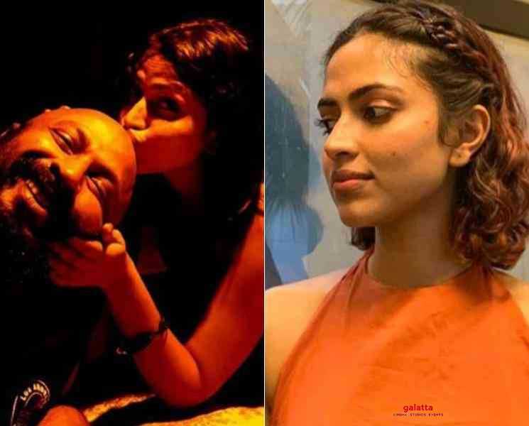 நண்பரின் மொட்டையில் முத்தம் ! வைரலாகும் அமலா பாலின் புகைப்படம் - Tamil Movie Cinema News நண்பரின் மொட்டையில் முத்தம் ! வைரலாகும் அமலா பாலின் புகைப்படம் - Tamil Movie Cinema News