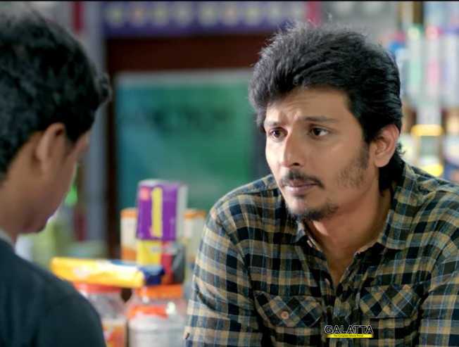 காண்டம் வாங்க வந்தவரை கலாய்த்து தள்ளும் ஜீவா ! வீடியோ இதோ - Tamil Movie Cinema News காண்டம் வாங்க வந்தவரை கலாய்த்து தள்ளும் ஜீவா ! வீடியோ இதோ - Tamil Movie Cinema News