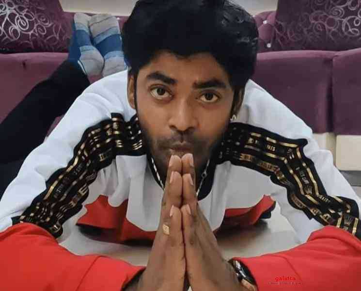போலீஸ் இருப்பது தெரியாமல் லுங்கி பனியனுடன் டான்ஸ் ஆடிய சாண்டி ! - Tamil Movie Cinema News போலீஸ் இருப்பது தெரியாமல் லுங்கி பனியனுடன் டான்ஸ் ஆடிய சாண்டி ! - Tamil Movie Cinema News