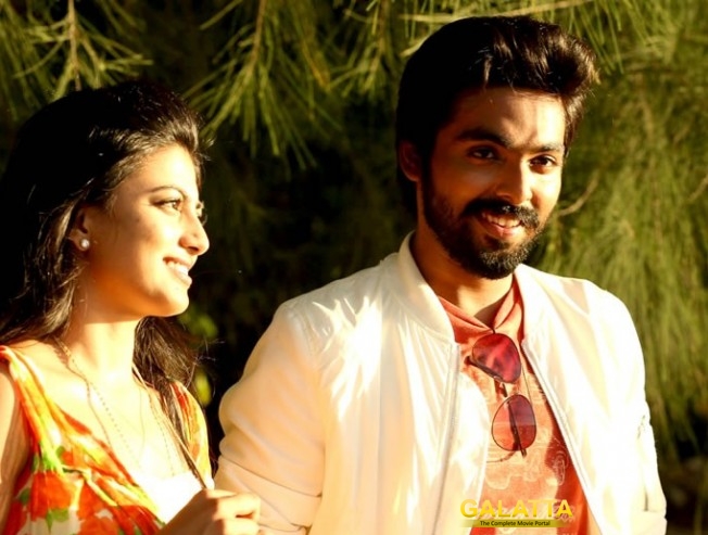 Rupee demonetization pushes GV's Kadavul Irukaan Kumaru release Rupee demonetization pushes GV's Kadavul Irukaan Kumaru release