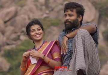 இரண்டாம் உலகப்போரின் கடைசி குண்டு படத்தின் பாடல் வீடியோ இதோ - Tamil Movie Cinema News இரண்டாம் உலகப்போரின் கடைசி குண்டு படத்தின் பாடல் வீடியோ இதோ - Tamil Movie Cinema News