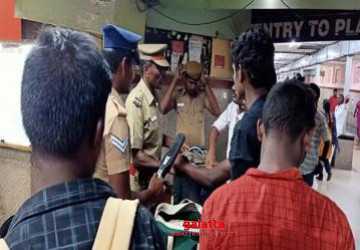 தமிழகத்தில் 5 ரயில் நிலையங்களுக்கு வெடிகுண்டு மிரட்டல்! - Tamil Movie Cinema News தமிழகத்தில் 5 ரயில் நிலையங்களுக்கு வெடிகுண்டு மிரட்டல்! - Tamil Movie Cinema News