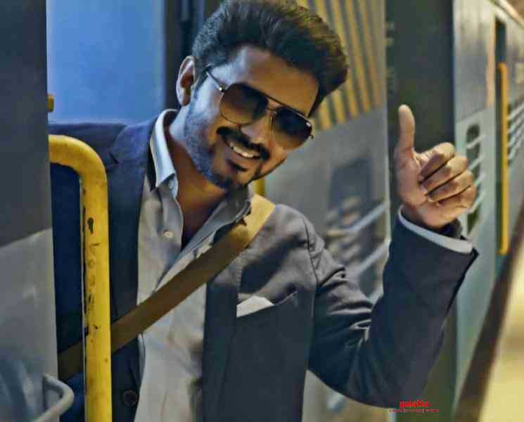 மாஸ்டர் படத்தின் செகண்ட் லுக் போஸ்டர் குறித்த தகவல் ! - Tamil Movie Cinema News மாஸ்டர் படத்தின் செகண்ட் லுக் போஸ்டர் குறித்த தகவல் ! - Tamil Movie Cinema News