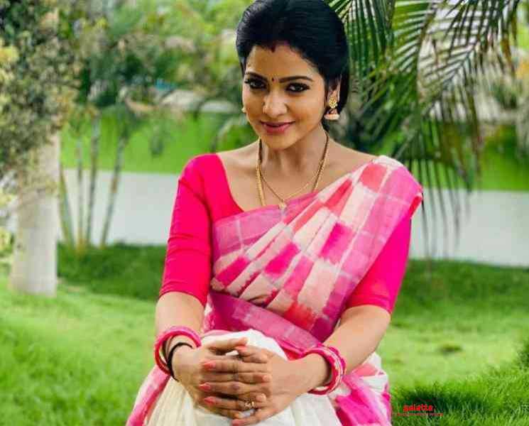 பாண்டியன் ஸ்டோர்ஸ் சித்து வீட்டு கல்யாணம் ! வைரல் வீடியோ - Tamil Movie Cinema News பாண்டியன் ஸ்டோர்ஸ் சித்து வீட்டு கல்யாணம் ! வைரல் வீடியோ - Tamil Movie Cinema News