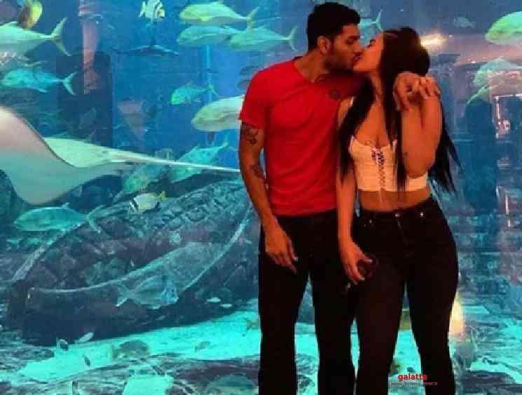Jackie Shroff daughter Krishna kissing boyfriend photo goes viral - Telugu Movie Cinema News