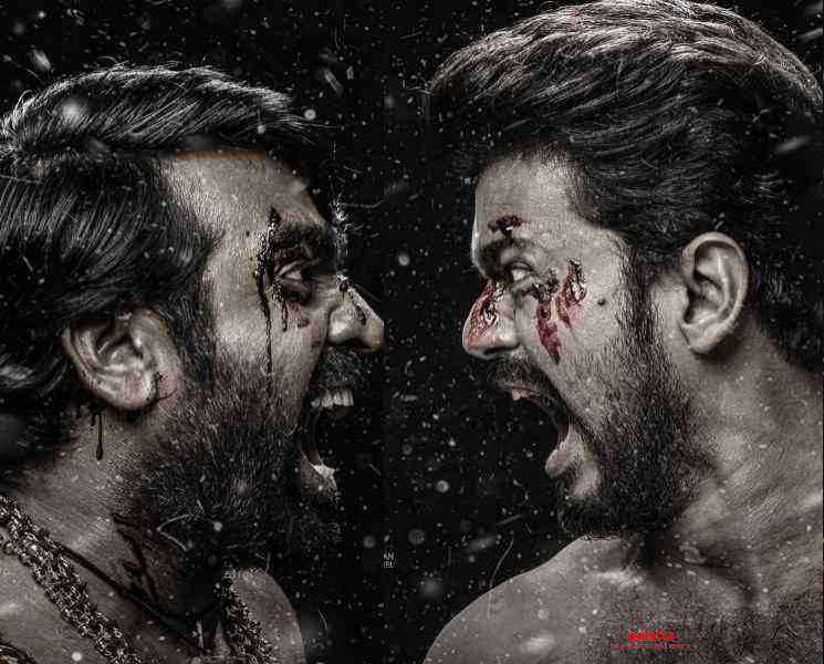 மாஸாக வெளிவந்த மாஸ்டர் படத்தின் மூன்றாவது லுக் ! - Tamil Movie Cinema News மாஸாக வெளிவந்த மாஸ்டர் படத்தின் மூன்றாவது லுக் ! - Tamil Movie Cinema News