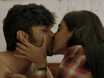 Dhruv Vikram starrer Adithya Varma official trailer Banita Sandhu - Tamil Movie Cinema News