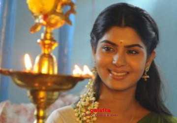 இணையத்தை ஈர்க்கும் கருத்துக்களை பதிவு செய் படத்தின் ட்ரைலர் - Tamil Movie Cinema News இணையத்தை ஈர்க்கும் கருத்துக்களை பதிவு செய் படத்தின் ட்ரைலர் - Tamil Movie Cinema News