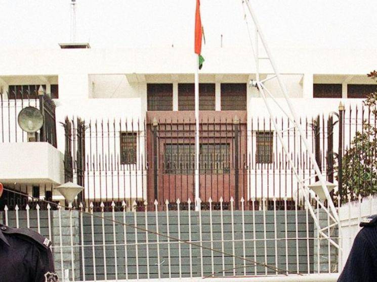 2 Missing Indian High Commission staff members released by Pakistan!